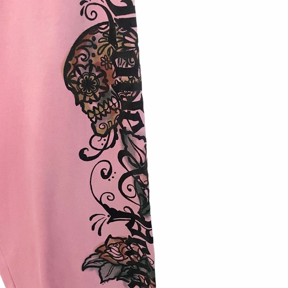 HTF: Lucky Brand ☘︎︎ Tattoo Skull Los Angeles Cropped Sweatpants ☘︎︎ Pink Ombre - Picture 6 of 17